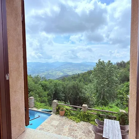 Luxury With Infinity Pool & Vineyard Views * Bosia
